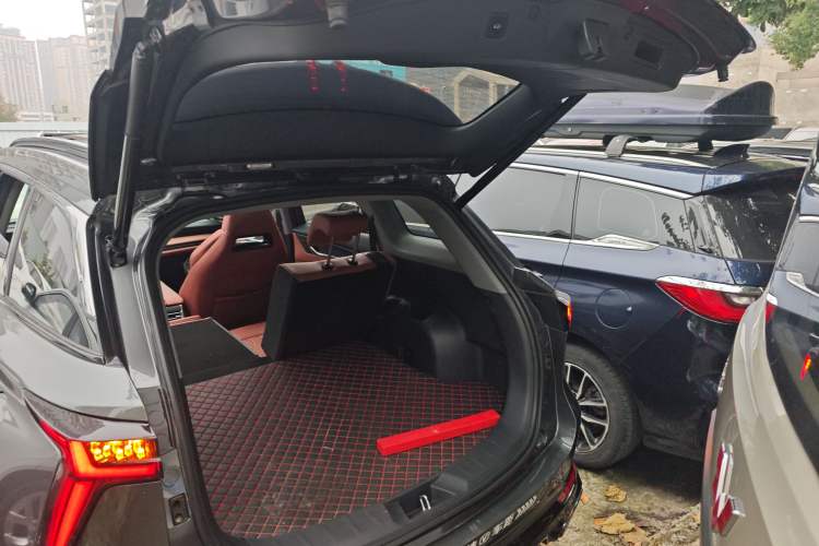 Used Changan CS75 PLUS 2024 3rd Generation Champion Edition 1.5T Intelligent Drive Dynamic Model
