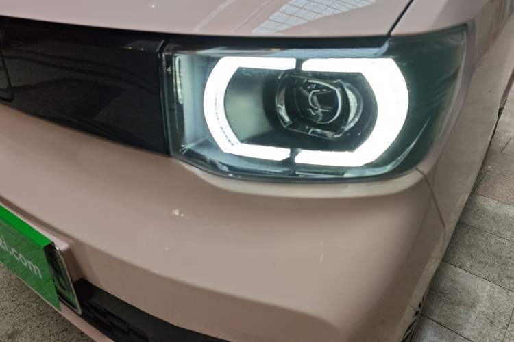 Used Wuling Hongguang MINIEV 2021 Macaron Fashion Model Lithium Iron Phosphate