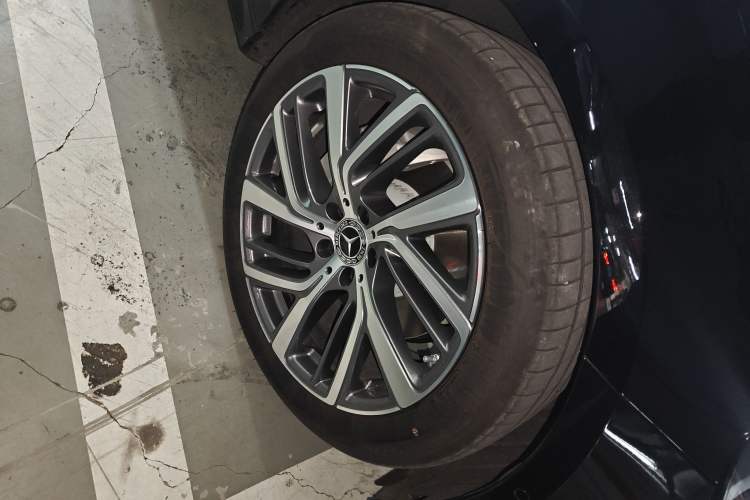 Used Mercedes-Benz E-Class 2025 E 300 L Stylish Model
