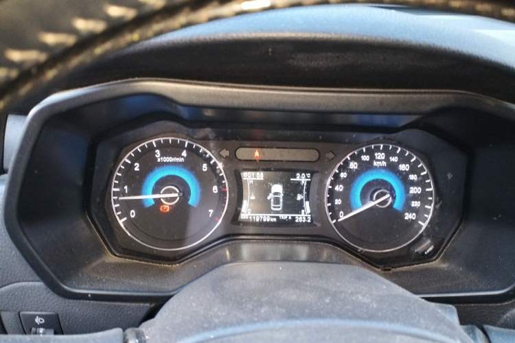 Used Dongfeng Fengon 580 2016 1.8L Manual Comfort Model
