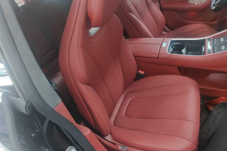 Used Hima Luxeed S7 2025 855 km Max
