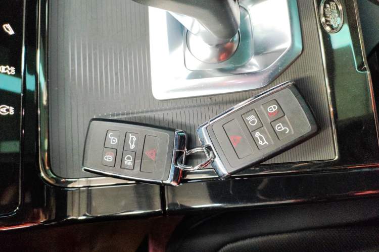 Used Land Rover Range Rover Evoque 2020 249 PS R-DYNAMIC S Sport Edition