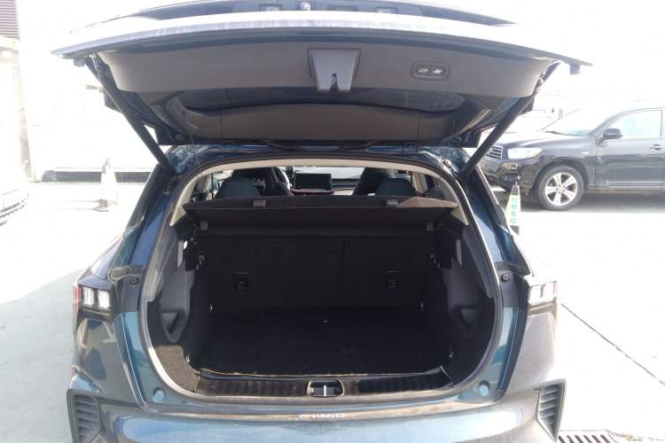 Used Lynk & Co 06 2021 1.5T Shero Pink Special Edition
