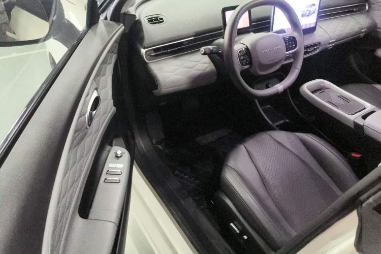 Used Dongfeng NAMMI 01 2024 Co-Creation Edition – Co-Creation WE Version
