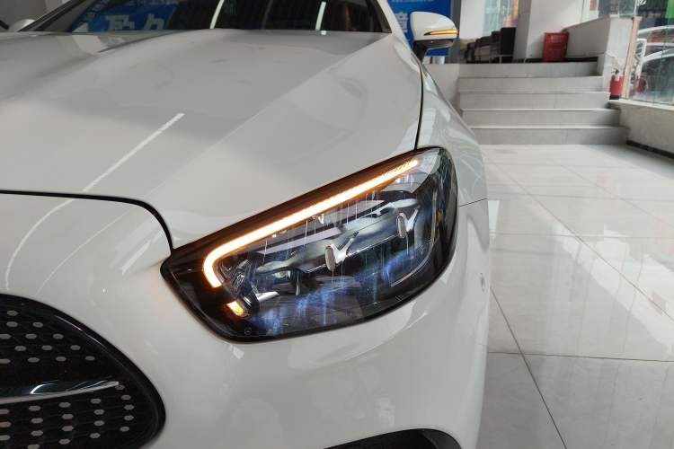 Used Mercedes-Benz E-Class (Import) 2021 E 260 Coupe
