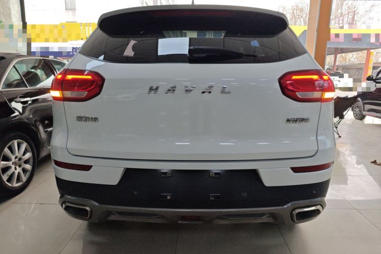 Used Haval H6 2017 Red Label 2.0T Automatic Two-Wheel Drive ZhiShang Model
