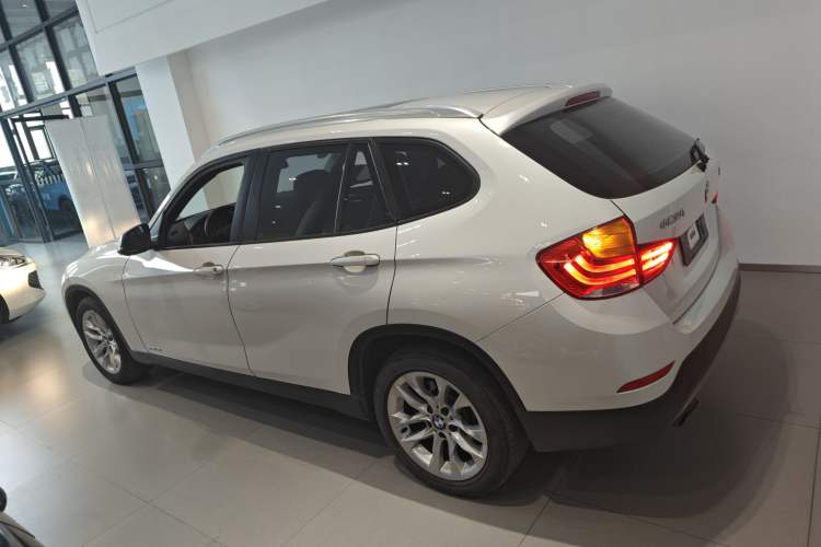 Used BMW X1 2015 sDrive18i Fashion Upgrade Edition
