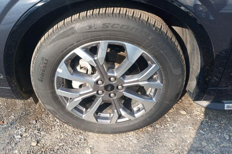 Used Ford Edge 2023 Ford Explorer L 2.0T EcoBoost Four-Wheel Drive 7-Seater Supreme Model
