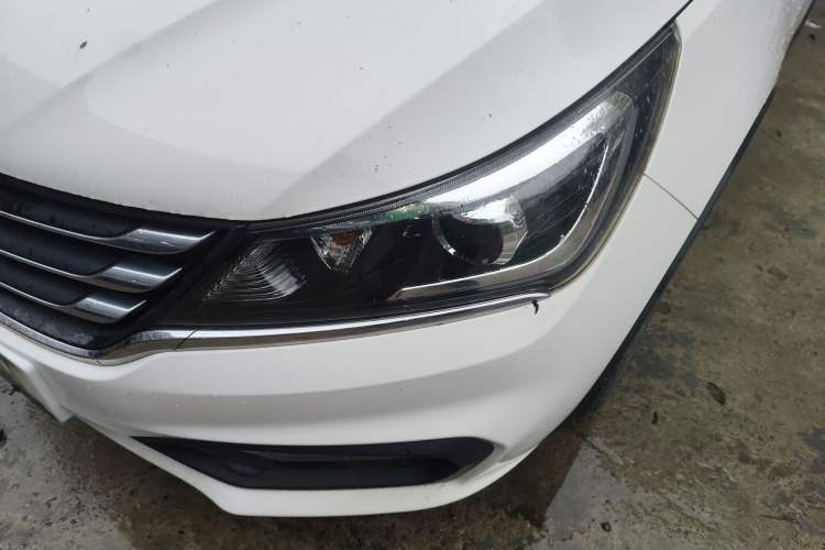 Used Baojun 310W 2017 1.5L Manual Fashion Model China V
