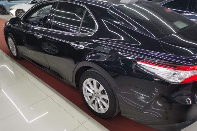 Used Toyota Camry 2019 Revised Version 2.0G Luxury Edition