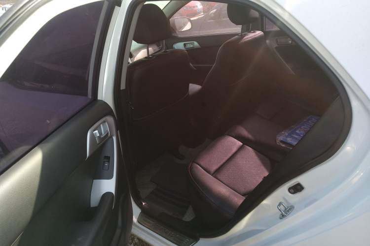 Used Kia Forte 2014 1.6L MT GL