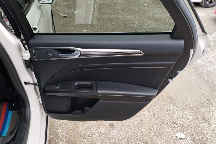 Used Ford Mondeo 2017 EcoBoost 180 Ultimate Model
