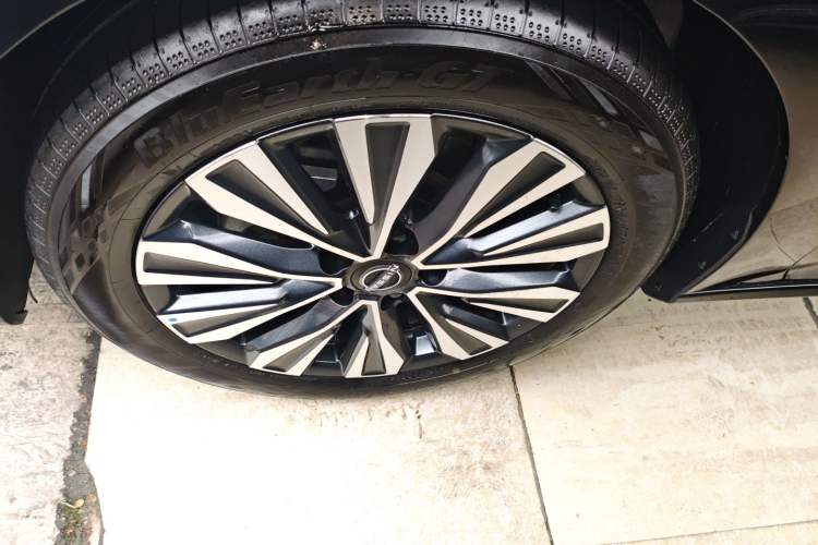 Used Nissan Teana 2024 2.0L SV Black Gold Edition
