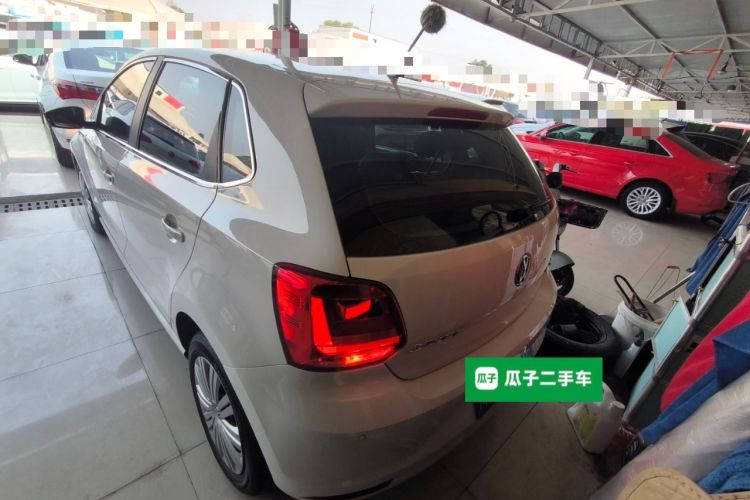 Used Volkswagen Polo 2016 1.6L Automatic Comfort Model