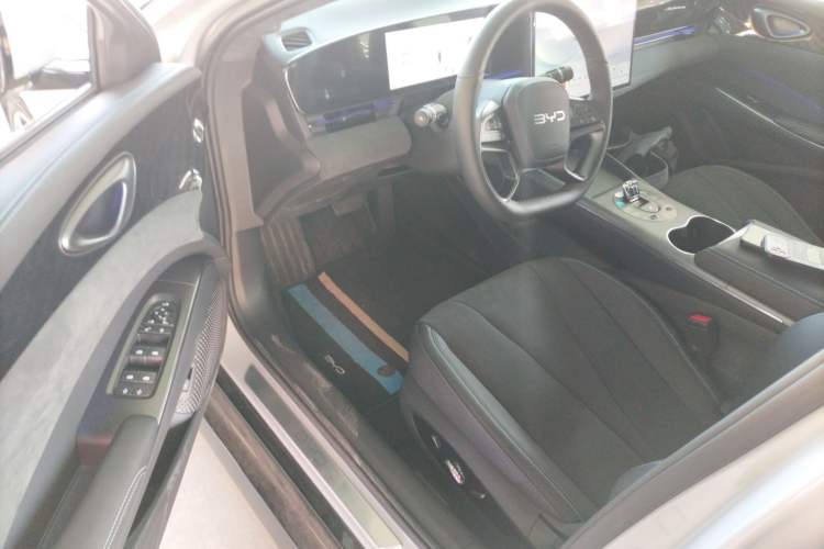 Used BYD Seal 2025 Restyled 600 Four-Wheel Drive Intelligent Driving Version
