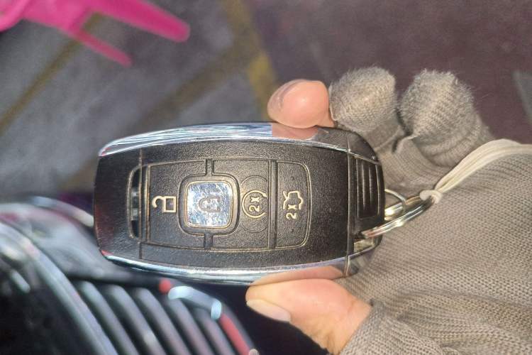 Used Lincoln MKC 2017 2.0T Two-Wheel Drive Deluxe Edition
