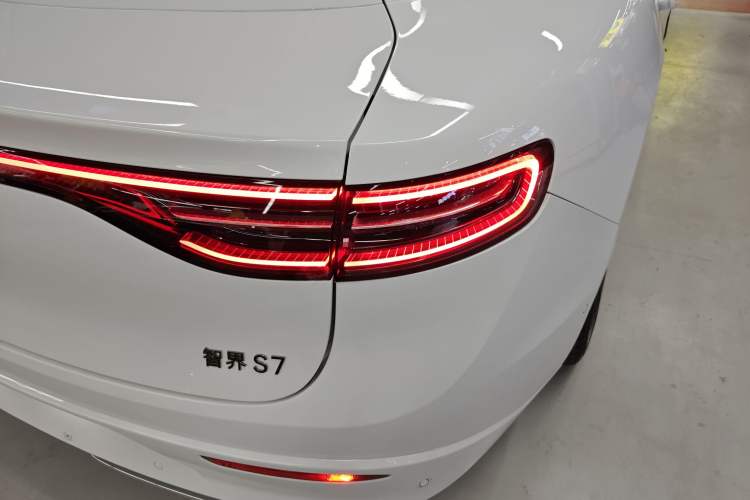 Used Hima Luxeed S7 2024 Max+ Rear-Drive Ultra-Range Intelligent Driving Edition
