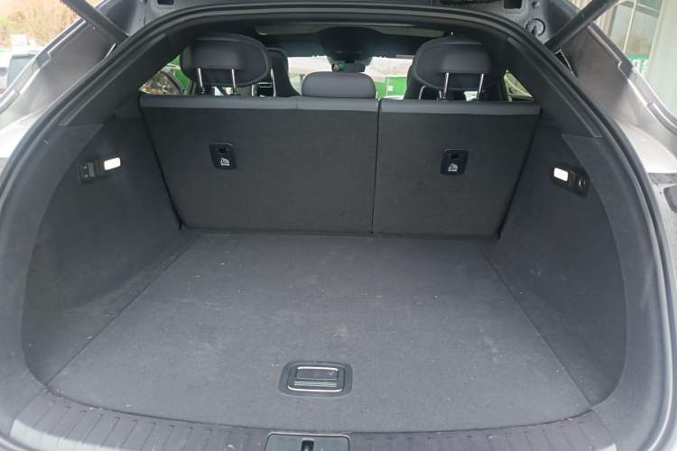 Used Xiaomi Auto YU7 2025 Ultra-Long Range Rear-Wheel Drive Version
