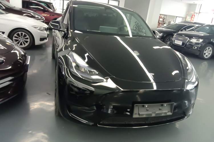 Used Tesla Model Y 2023 Rear-Wheel-Drive Version
