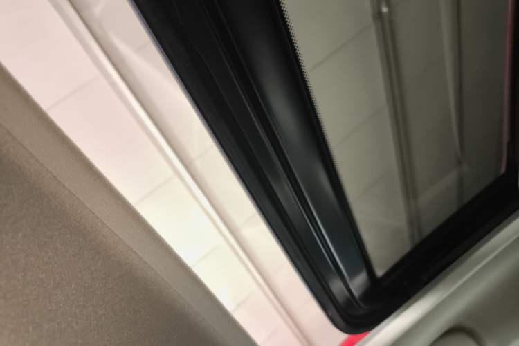 Used Nissan Tiida 2019 1.6L CVT Smart Enjoyment Version China VI Standard
