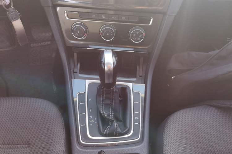 Used Volkswagen Golf 2017 230TSI Automatic Comfort Edition – Celebrating Milestone of One Million Units
