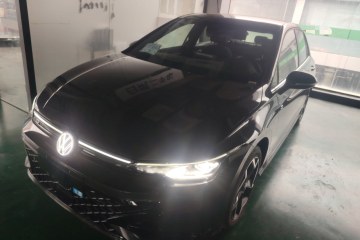 Used Volkswagen Golf 2025 Facelift 300TSI R-Line