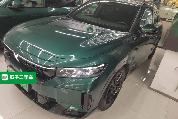 Used VOYAH FREE 2025 318 259 km All-Wheel-Drive Exploration Edition
