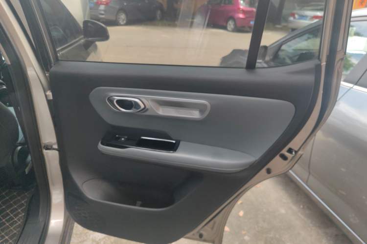 Used AION Y 2023 Plus 510 Enjoy Edition
