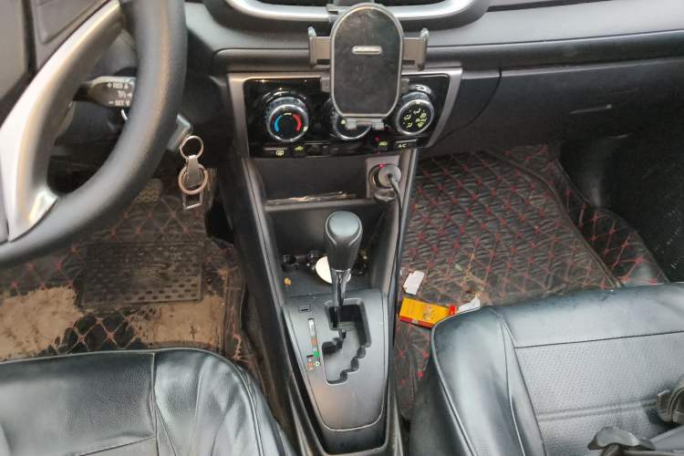 Used Toyota YARiS L 2022 X-Trail 1.5L CVT Leading PLUS Edition