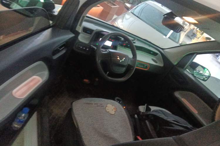 Used Wuling Hongguang MINIEV 2022 Easy Version Lithium Iron Phosphate
