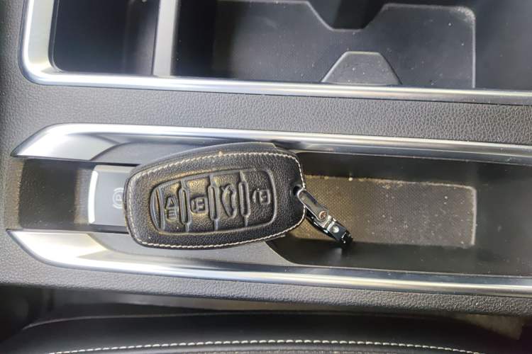 Used Haval M6 2021 PLUS 1.5T DCT Luxury Smart Connectivity Model
