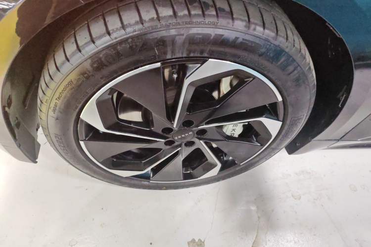 Used Zeekr 001 2022 Long-Range Dual-Motor WE Edition