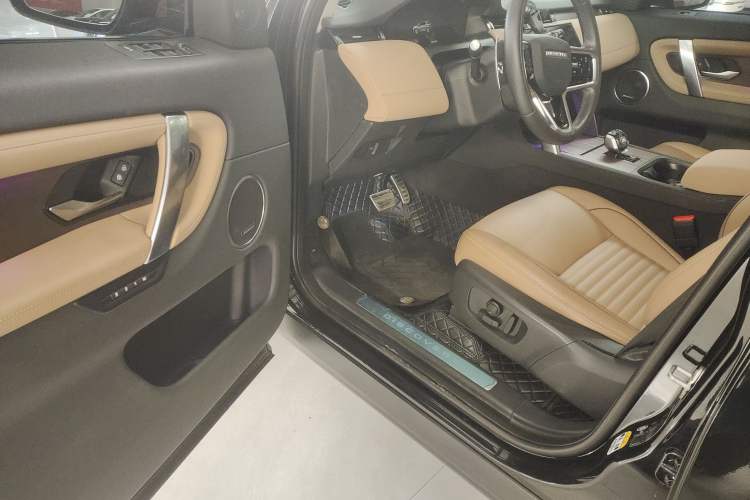 Used Land Rover Discovery Sport 2025 249 PS Performance Tech Edition