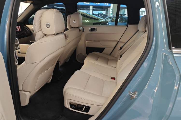 Used Li Auto L7 2023 Air model
