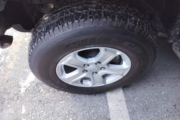 Used  Wrangler 2019 2.0T Sahara Four-Door Version China VI Emission Standard
