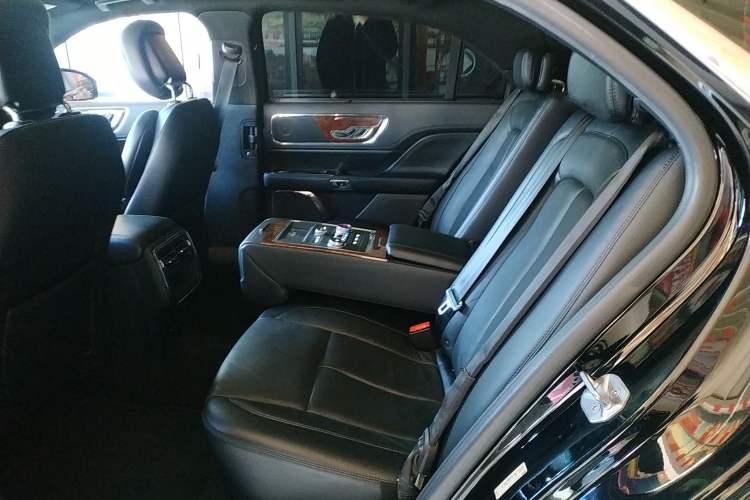 Used Lincoln Continental 2018 2.0T Two-Wheel Drive Luxury Edition