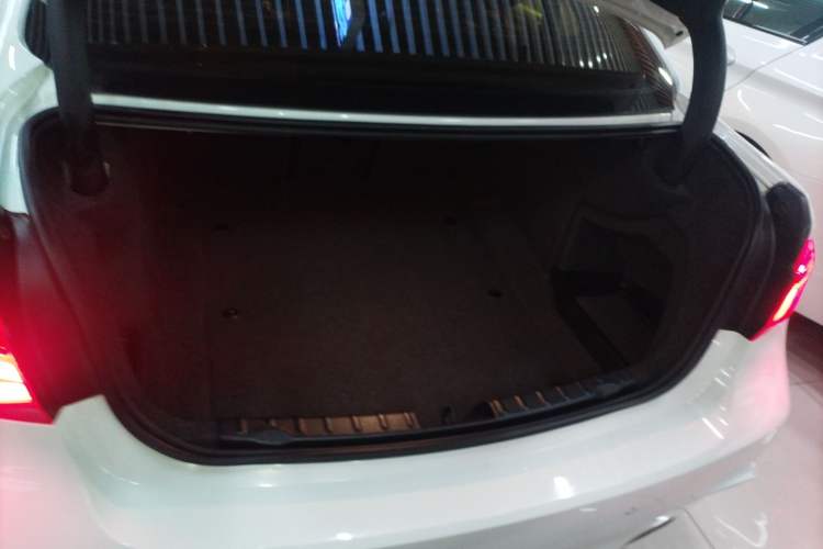 Used BMW 3 Series 2018 320Li Leading Model M Sport Package