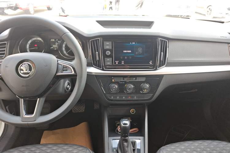 Used Skoda Kamiq 2018 1.5L Automatic Comfort Edition China VI Standard
