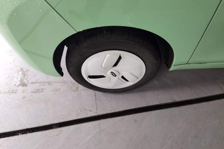 Used Chery QQ Ice Cream 2022 120km Conical Shape Lithium Iron Phosphate