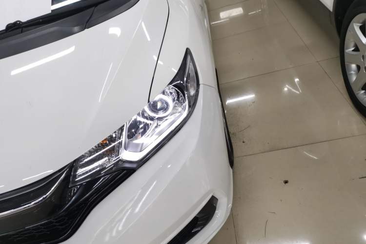 Used Honda Fit 2018 1.5L CVT Comfort Sunroof Version