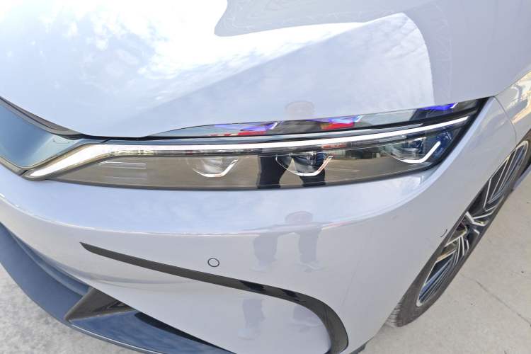 Used BYD Han 2025 DM-i Intelligent Driving Edition 125KM LiDAR Flagship Model
