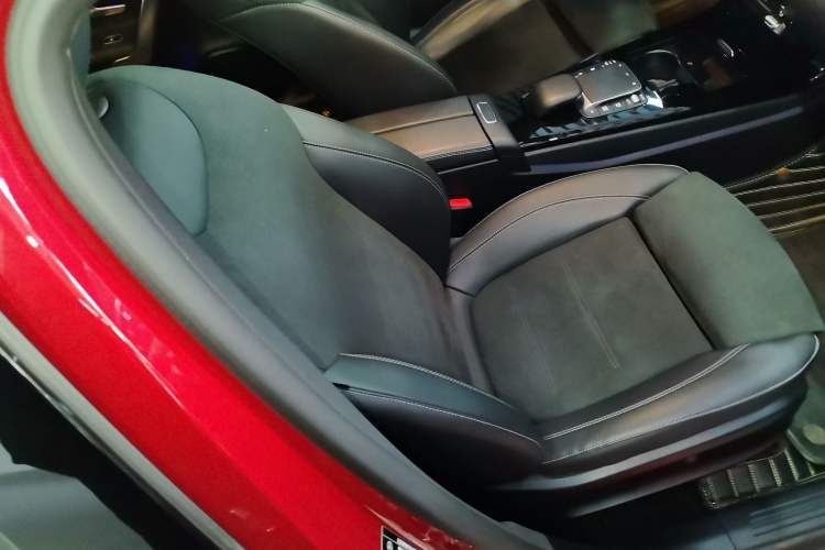 Used Mercedes-Benz A-Class 2021 A 200 L Sport Sedan Fashion Model
