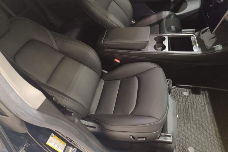 Used Tesla Model Y 2022 Performance High-Performance All-Wheel-Drive Version
