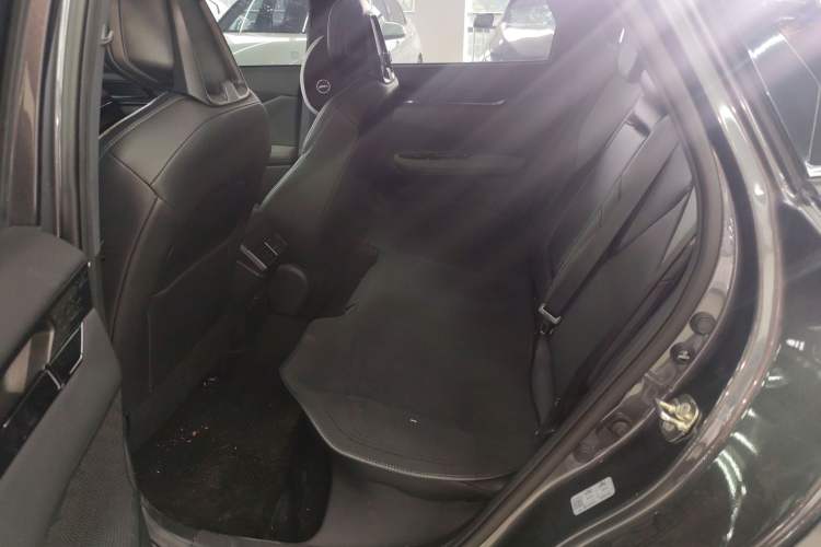 Used Changan UNI-V 2022 1.5T Prestige Version