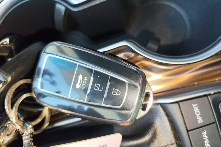 Used Toyota Camry 2019 Revised Version 2.5G Luxury Edition
