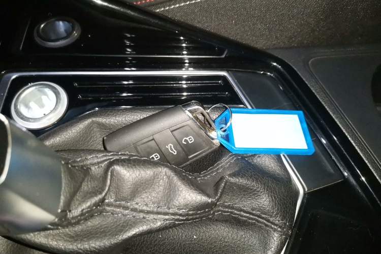 Used Volkswagen Tayron 2019 330TSI Two-Wheel-Drive Luxury Version China V Emission Standard
