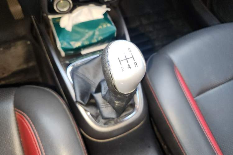 Used Changan CS15 2016 1.5L Manual Fashion Edition
