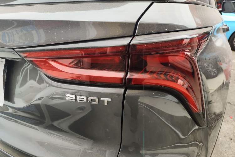 Used Changan CS75 PLUS 2022 1.5T Automatic Prestige Model