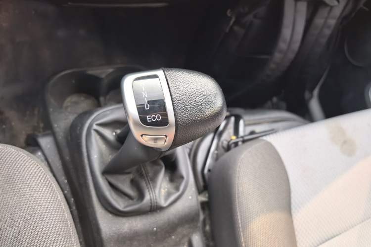 Used Chana Ruixing EM60 2023 Pure Electric Van 4525 mm Long Flat Roof with Back-Hinged Doors 2 Seats 60 kW 38.7 kWh
