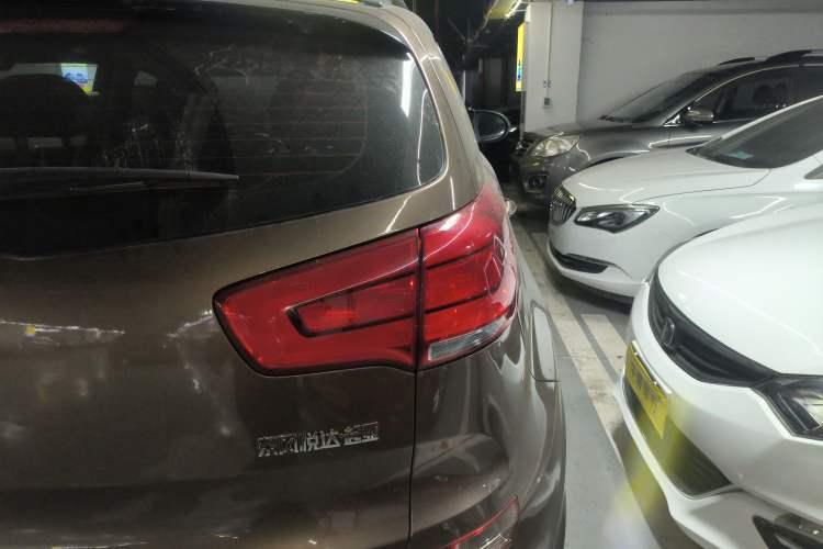 Used Kia Sportage R 2015 2.0L Automatic Two-Wheel Drive GL